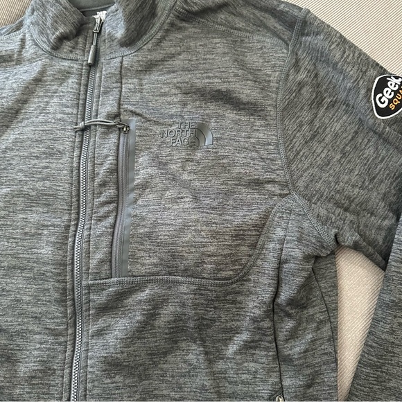 North Face Geek Squad Jacket Men’s Medium Gray Full Zip Outdoor Coat Casual - Picture 3 of 10